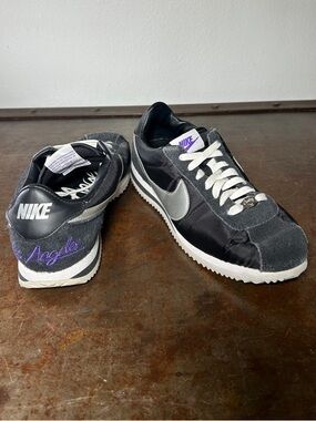 Nike LA Kings Cortez Sneakers in Black w Silver Swoosh & Los Angeles Emproidery